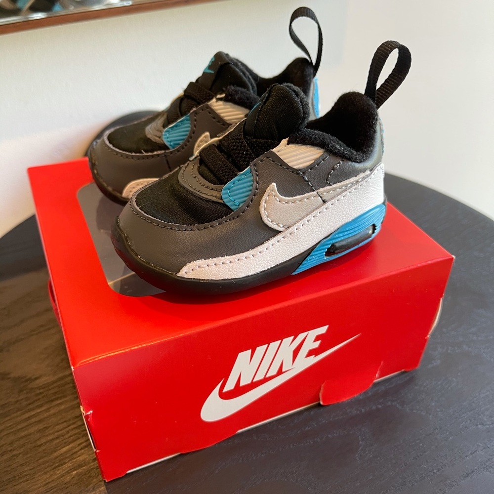 NIKE MAX 90 CRIB
